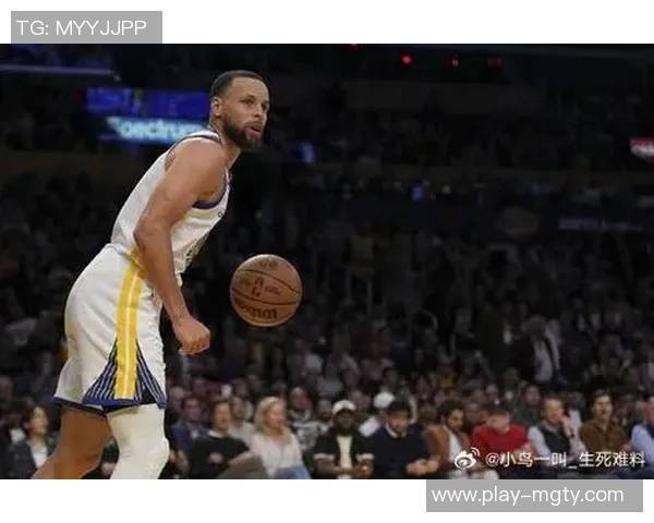 拼尽全力库里三分球表现惊艳全场独得38分却难阻球队失利 拼尽全力库里三分球表现惊艳全场独得38分却难阻球队失利