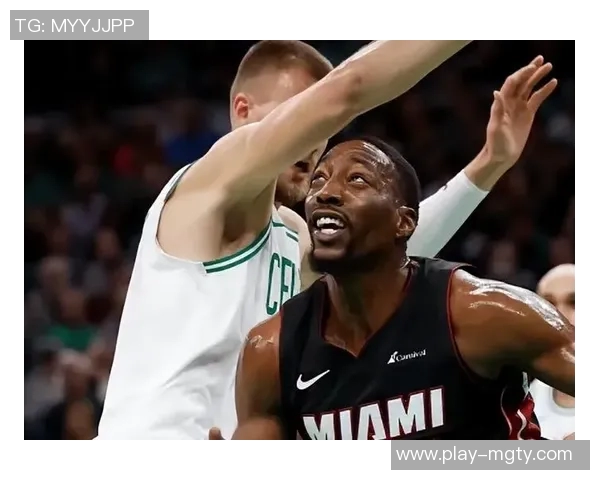 阿德巴约盛赞哈克斯实力非凡期待他争夺最佳第六人荣誉 阿德巴约盛赞哈克斯实力非凡期待他争夺最佳第六人荣誉